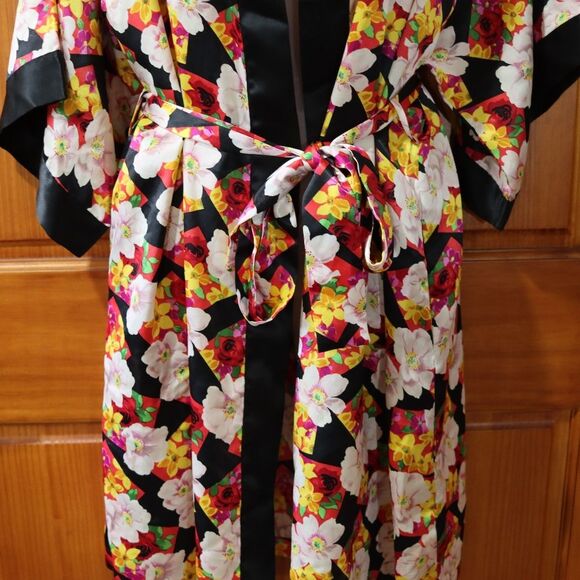 Delicates Vintage 90s Black Floral Kimono Robe Belted Wrap Loungewear - Picture 7 of 12
